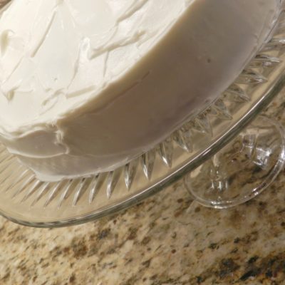 DIY Home Decor : Dollar Store Cake Plate