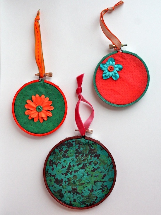 Rit-Dye-Christmas-Ornaments