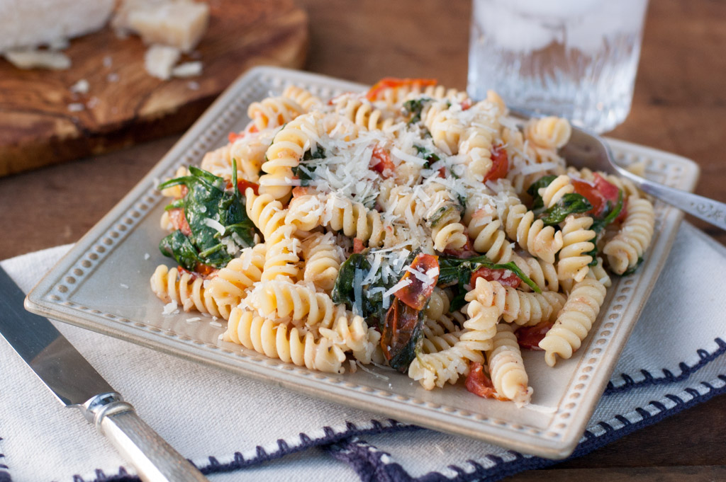 fusilli-pasta-with-spinach-4