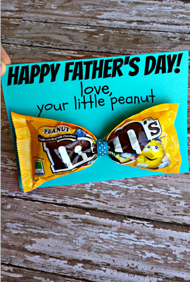M&M Bow Tie Father’s Day Card Idea thumbnail