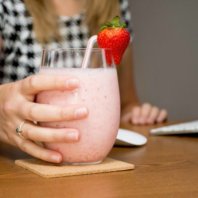 Easy and Delicious Strawberry Pineapple Smoothie thumbnail