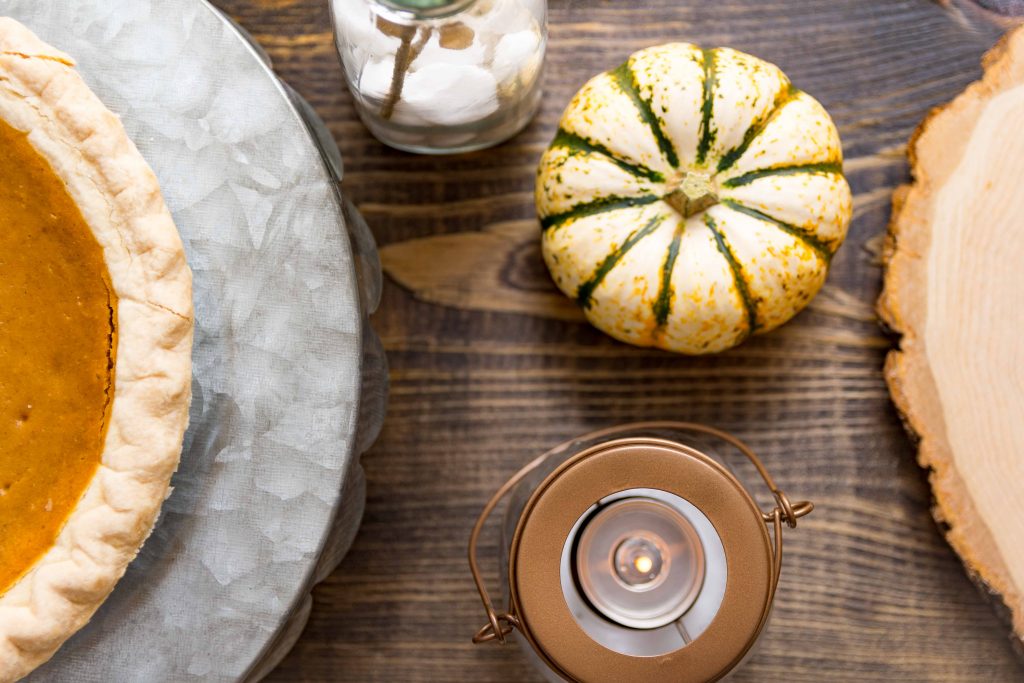 DIY Thanksgiving Table Spread