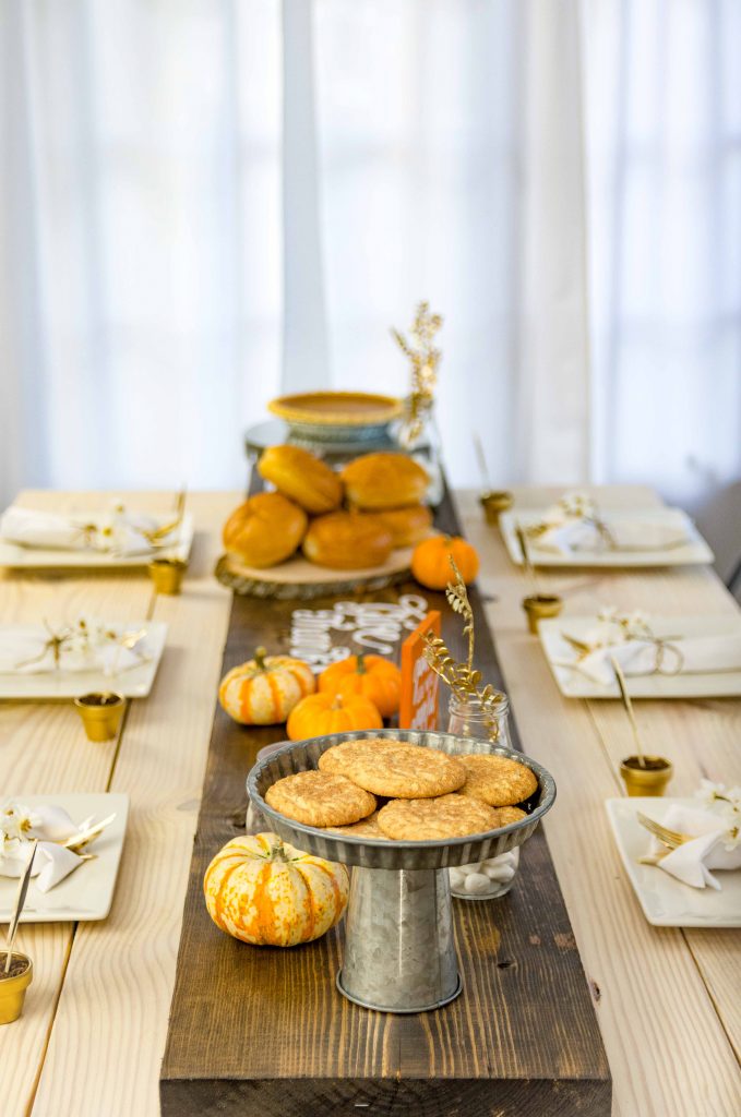 DIY Thanksgiving Table Spread
