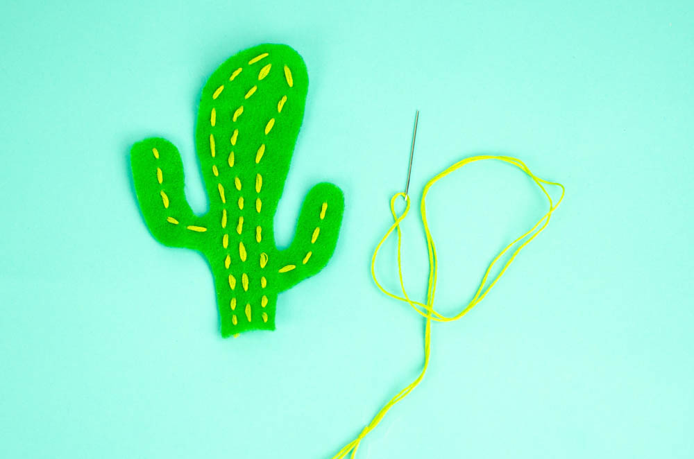diy cactus canvas, diy canvas art, diy wall art, felt cactus 