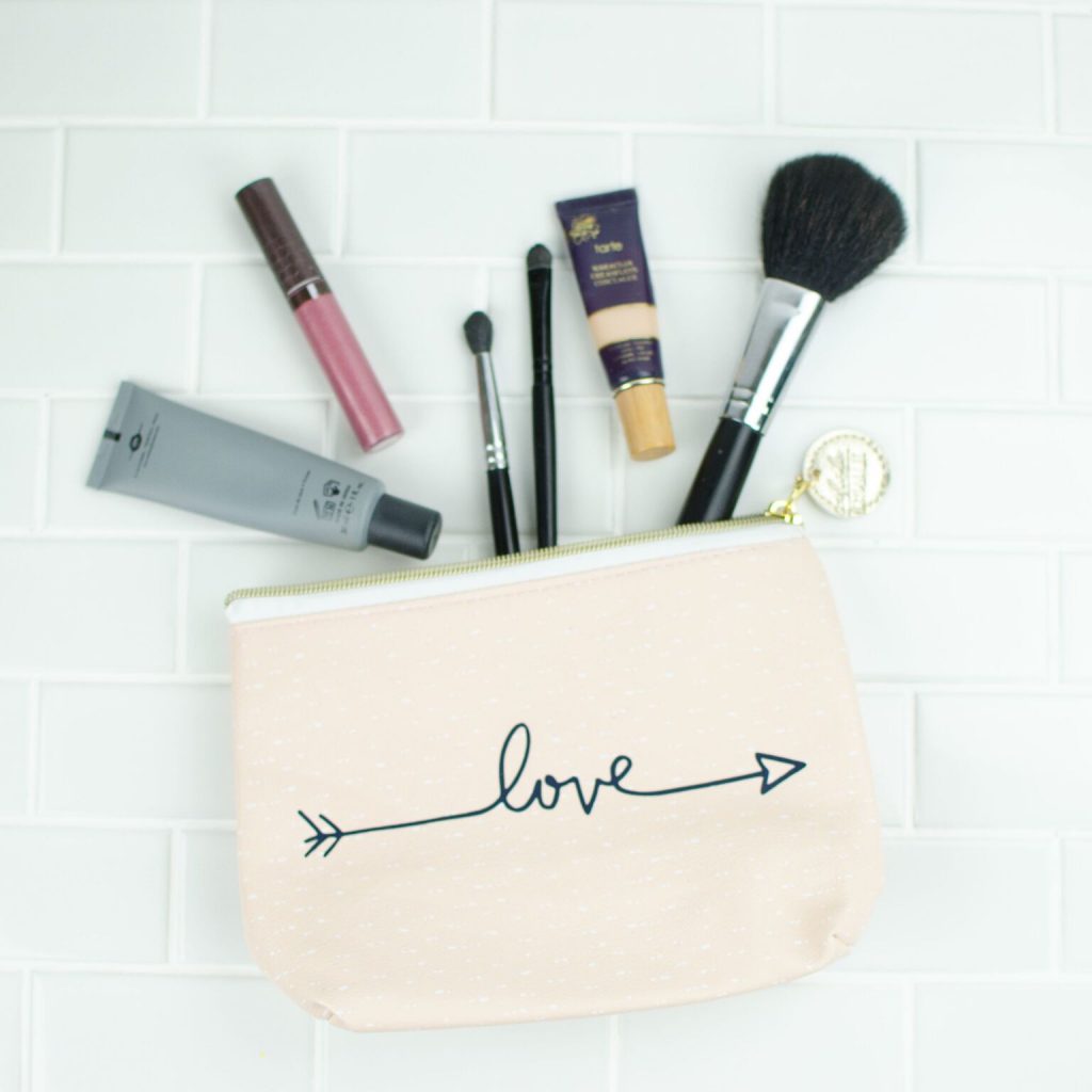 DIY Valentine's Makeup and Jewelry Pouches