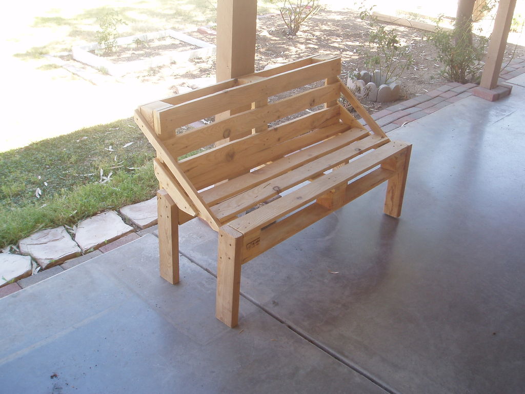 Pallet Bench