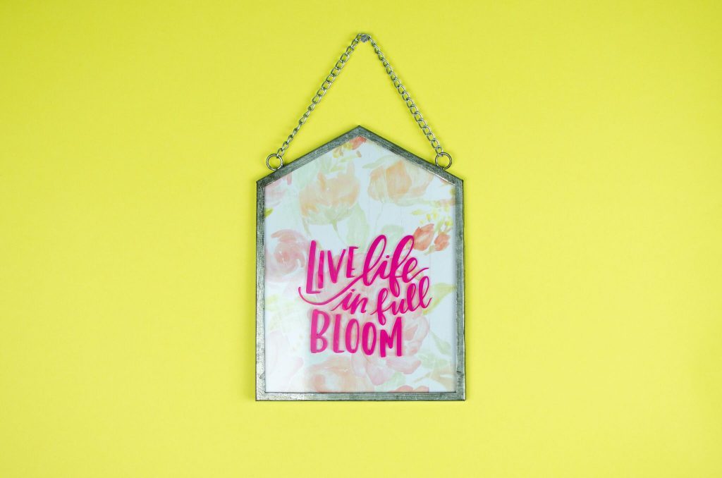 DIY Spring Wall Hanging