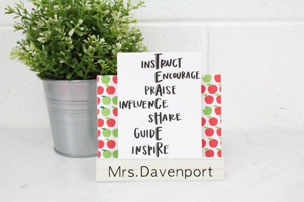 Easy DIY Back To School Cards - Cricut Craft