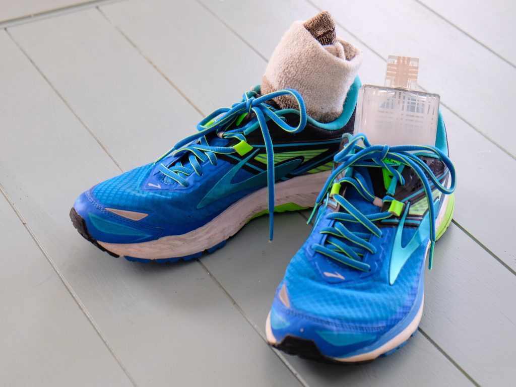  Keep items in shoes