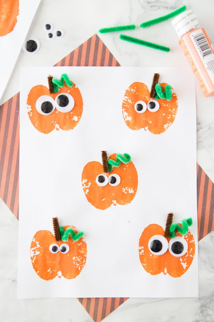 Apple Stamping Pumpkin Craft Projects For Kids