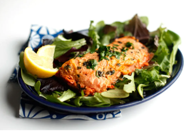 salmon you can make in a microwave - recipes you can make in your dorm room 