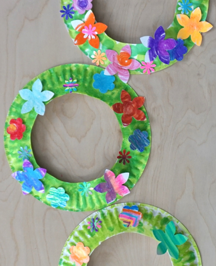 Flower themed paper plate wreath