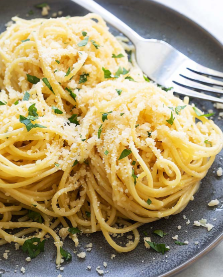 Garlic parmesan spaghetti