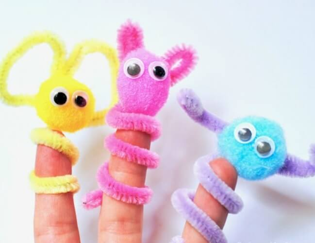 pipe cleaner crafts - adorable finger puppets