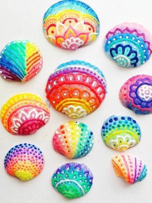 colorful painted seashells with puffy paint tutorial for kids home decor