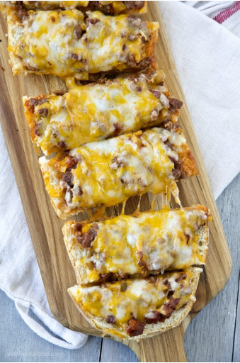Delicious and tangy flavor sloppy joe french bread pizza