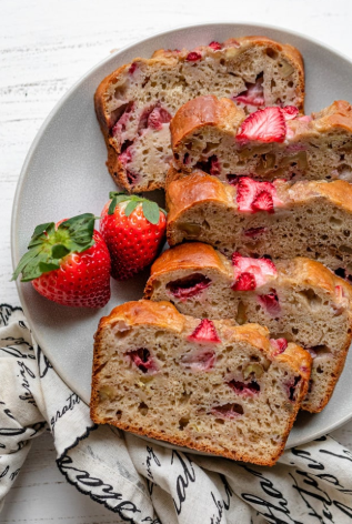Banana and strawberry bread