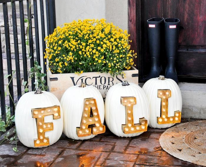 homemade marquee light letter pumpkin holiday decor project