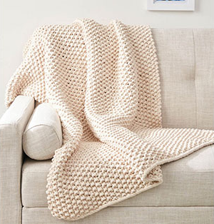 EASY SEED STITCH KNITTED THROW WITH FREE PATTERN