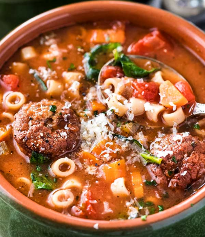 Slow cooker Italian meatball soup