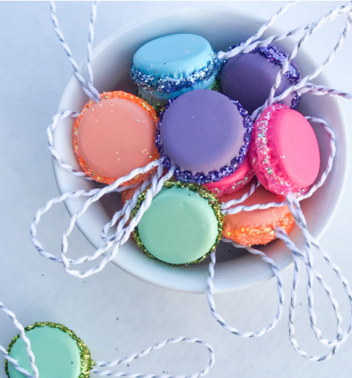 DIY COLORFUL FRENCH MACARON ORNAMENTS AND PRESENT TOPPERS