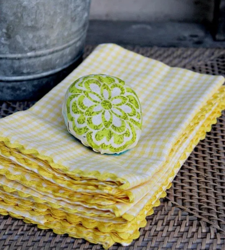 Napkin weights is a homemade holiday present on mother's day