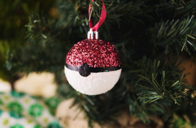 Easy and Adorable DIY Pokeball Christmas Tree Ornament 