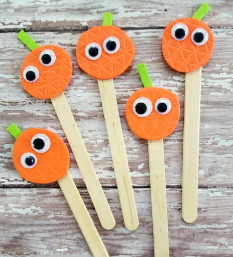 five little pumpkins puppets holiday craft for kids