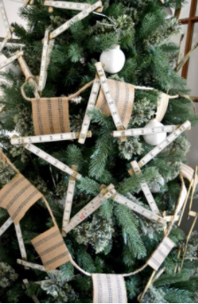 easy diy christmas tree garland holiday decor