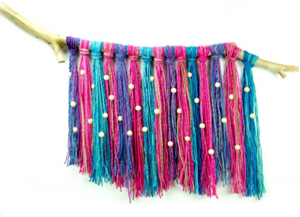 Recycled beaded yarn wall hanging that is easy to make