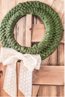 How to weave a lovely winter wreath a homemade craft project