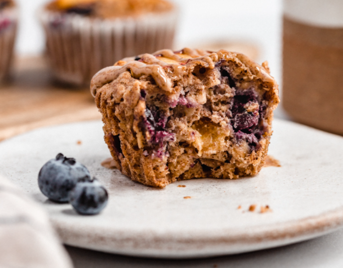 almond butter peach blueberry oatmeal cups