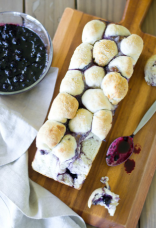 blueberry brie pull apart bread