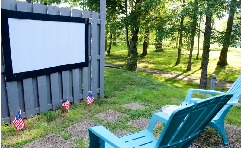  A cheap homemade outdoor movie theater and projection screen from dollar store