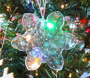 Colorful pony bead ornaments for Christmas holiday decor