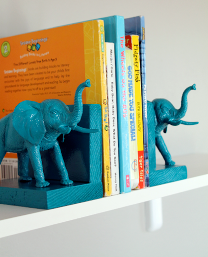 DIY and Cute PLASTIC ELEPHANT BOOK ENDS