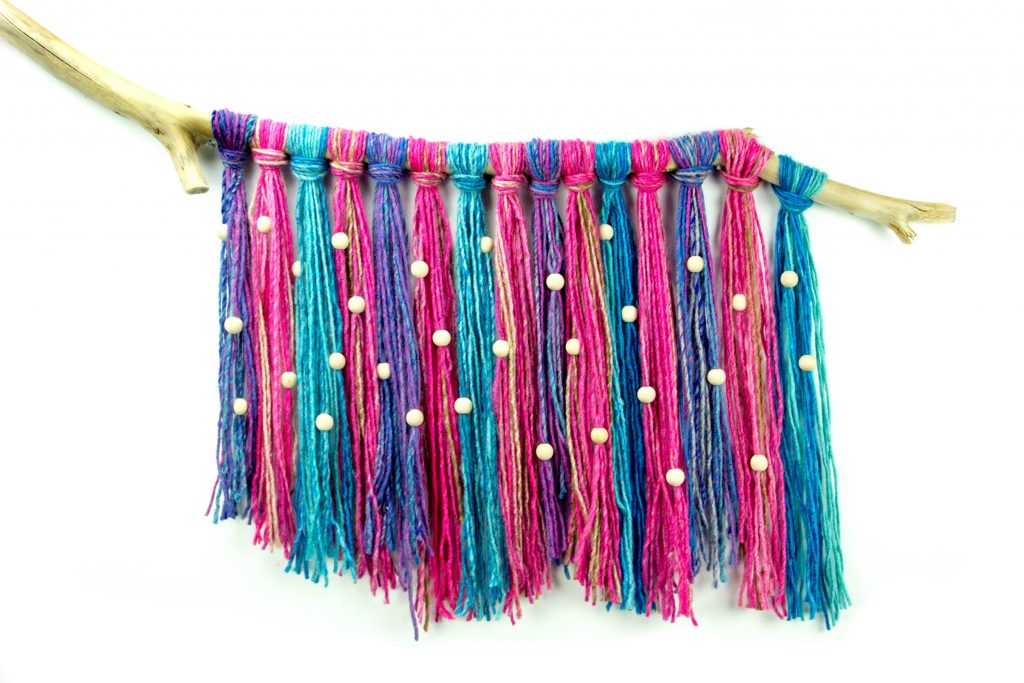 Colorful and Easy Recycled Beaded Yarn Wall Hanging Home Decor