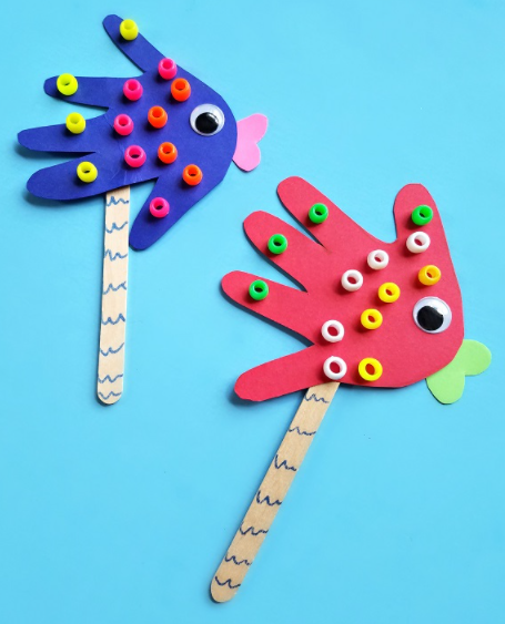 A handprint fish puppets for the cute little ones kids craft
