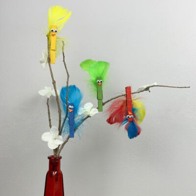 Crafts You Can Make from Clothespins thumbnail