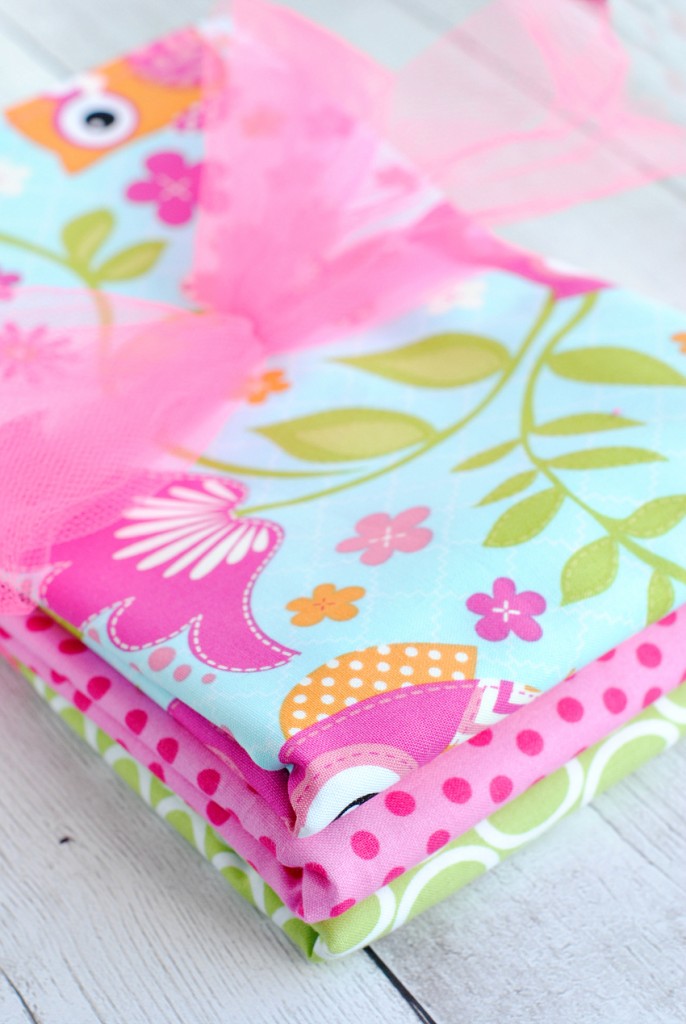 Cute And Easy DIY Baby Burp Cloths Made From Diapers Perfect For Gifts