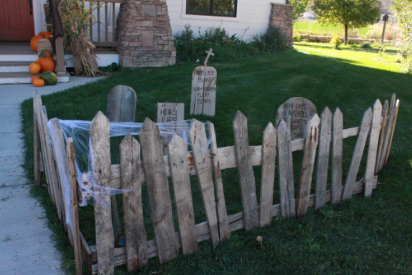 Spooky Pallet Graveyard Halloween Project for Kids