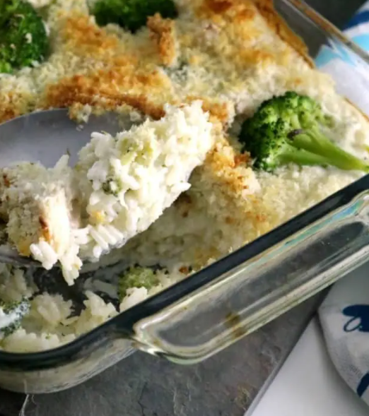Creamy leftover turkey rice casserole with brocolli