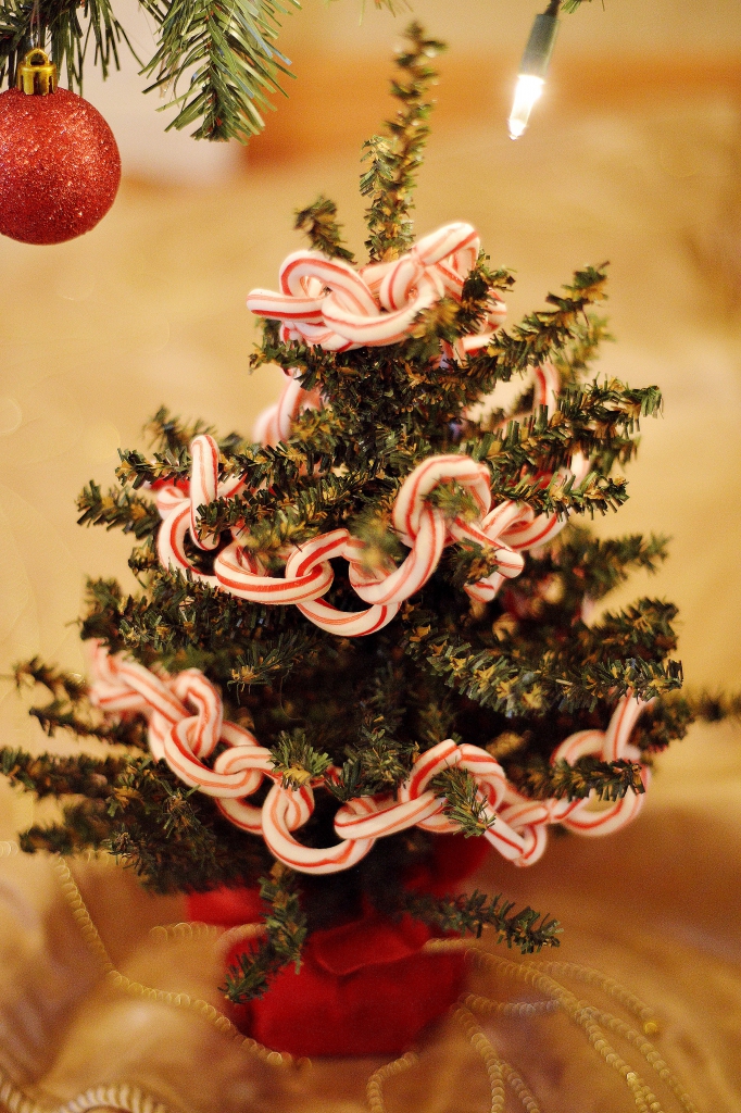 CUTE and COLORFUL CANDY CANE GARLAND CHRISTMAS DECOR