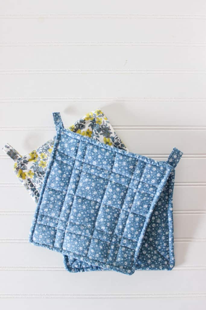  DIY quilted potholder heat resistant and super cute sewing project