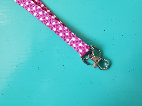 Cute SUPER EASY DIY FABRIC LANYARD Craft project 
