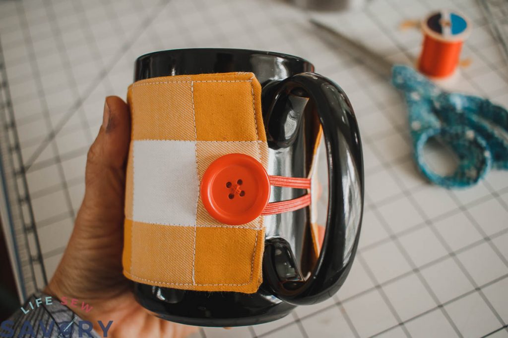EASY FALL MUG COZY SEWING sewing project for the family