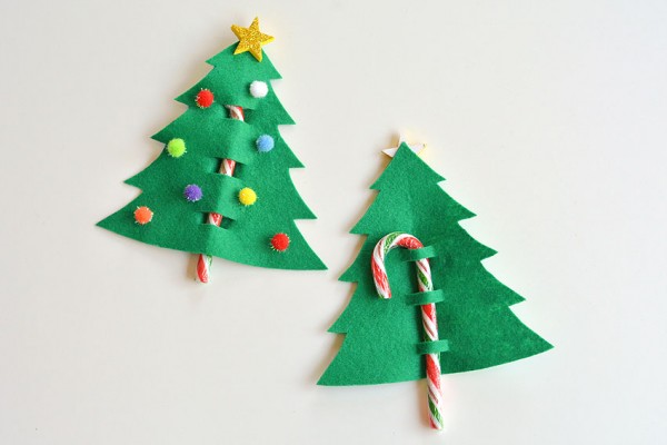 Felt and Candy Cane Christmas Tree Fun and Easy Craft for Kids in 5 Minutes