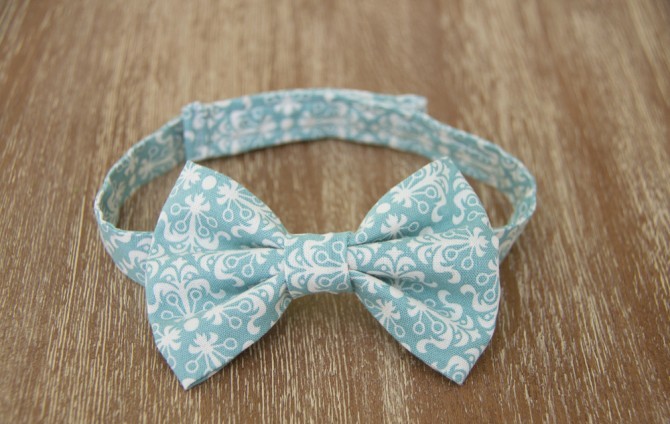 QUICK AND EASY CUTE LITTLE BOY BOWTIE CRAFT