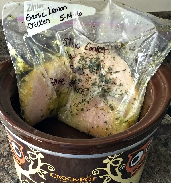 SLOW COOKER GARLIC LEMON CHICKEN FREEZER MEAL scrumptious RECIPE for the whole family