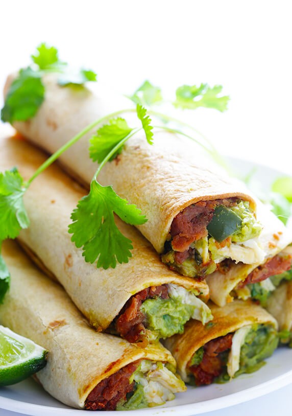 5-INGREDIENT CHICKEN GUACAMOLE TAQUITOS delicious and easy recipe for the family